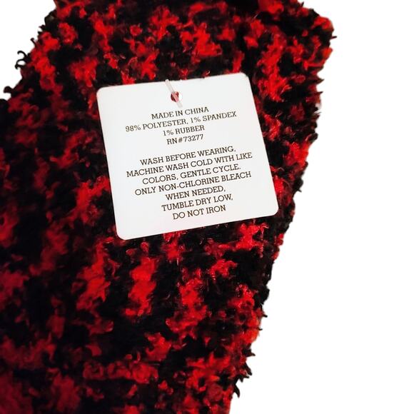 Sonoma Goods for Life XXL Women’s Red Black Plaid Pajama Set With Socks - Picture 11 of 12